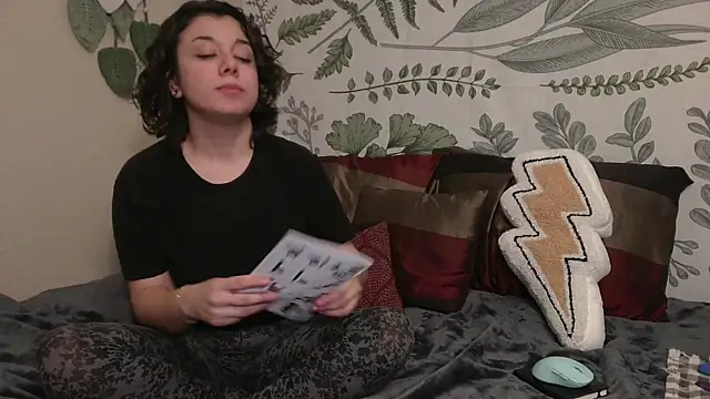 Snapshot of punkpuppy_ chatting on December 2024 11:41:02 PM punkpuppy online show from December 2024 11:41:02 PM