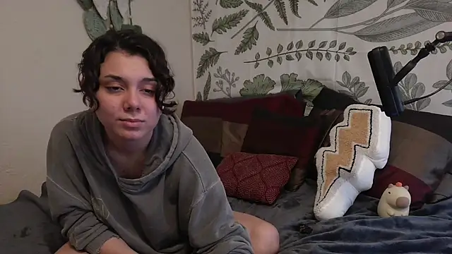 Snapshot of punkpuppy_ chatting on January 2025 07:13:02 PM punkpuppy online show from January 2025 07:13:02 PM