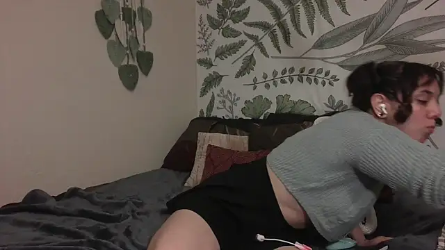 Snapshot of punkpuppy_ chatting on March 2025 02:19:02 AM punkpuppy online show from March 2025 02:19:02 AM