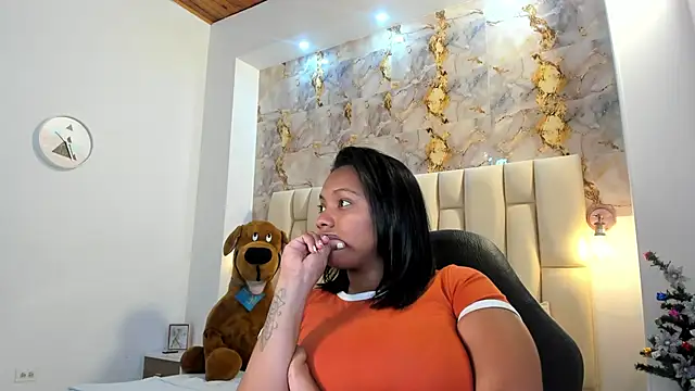 Snapshot of lia_mariana chatting on December 2025 06:14:03 PM lia mariana online show from December 2025 06:14:03 PM