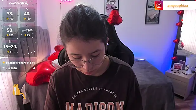 Snapshot of Amy_joones chatting on February 2025 12:39:02 PM Amy joones online show from February 2025 12:39:02 PM