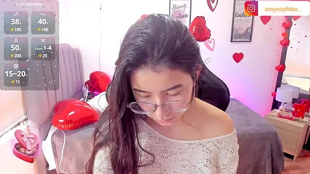 Snapshot of Amy_joones chatting on February 2025 04:26:02 PM Amy joones online show from February 2025 04:26:02 PM