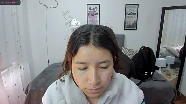 Snapshot of Amy_joones chatting on September 2025 12:18:01 PM Amy joones online show from September 2025 12:18:01 PM