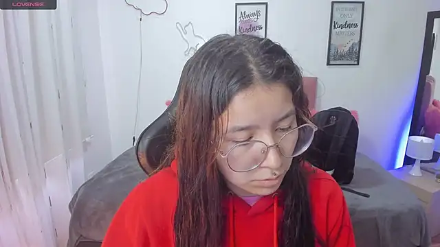 Snapshot of Amy_joones chatting on November 2025 12:38:01 PM Amy joones online show from November 2025 12:38:01 PM