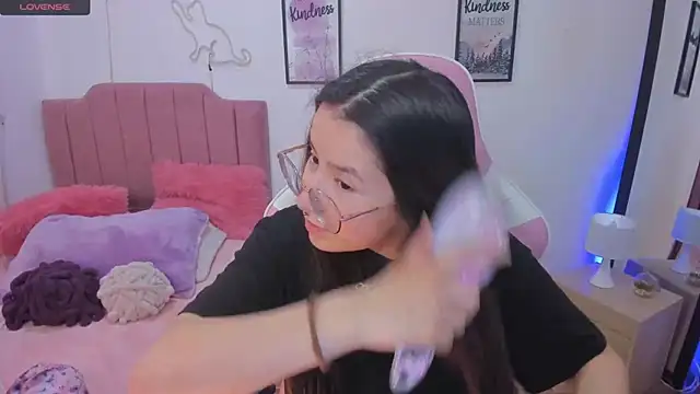 Snapshot of Amy_joones chatting on November 2025 12:56:01 PM Amy joones online show from November 2025 12:56:01 PM