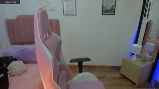 Snapshot of Amy_joones chatting on November 2025 12:31:02 PM Amy joones online show from November 2025 12:31:02 PM