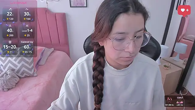 Snapshot of Amy_joones chatting on December 2025 12:54:01 PM Amy joones online show from December 2025 12:54:01 PM