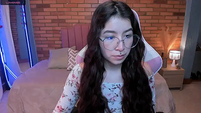 Amy joones online show from June 2026 11:45:02 AM