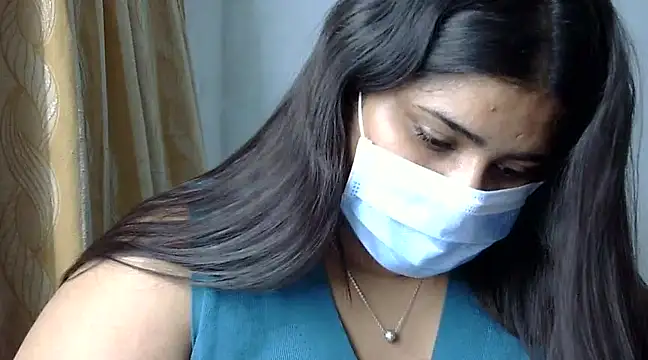 cutelady65 online show from December 2024 02:15:01 PM