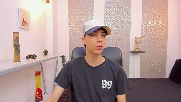 Nikolay Gregori online show from November 2025 04:34:02 AM