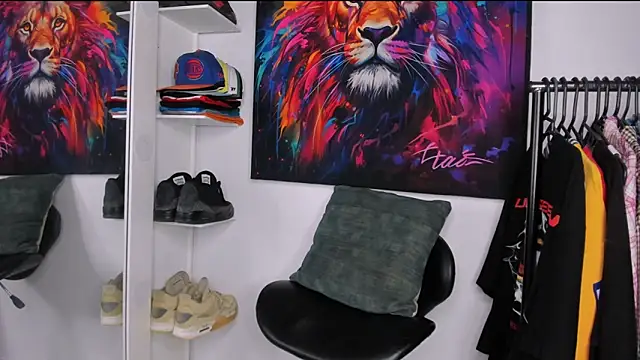 Snapshot of Pantera_black_21 chatting on November 2025 11:13:02 AM Pantera black 21 online show from November 2025 11:13:02 AM