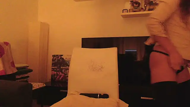 fragrance72 online show from October 2025 05:16:02 AM