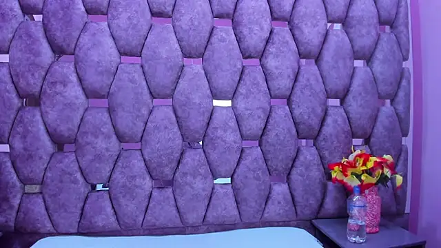 AlaSmith online show from October 2025 02:09:02 AM