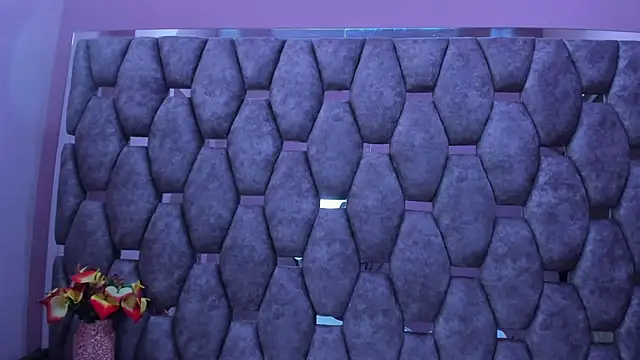 AlaSmith online show from November 2025 02:06:01 AM