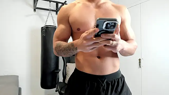 dan01  online show from February 2026 10:27:01 AM