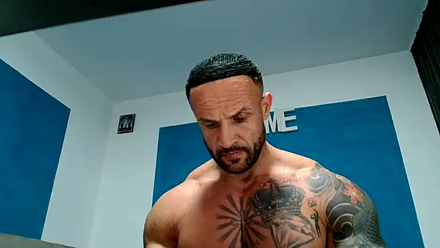 Snapshot of Magnificmuscles89 chatting on October 2025 09:48:01 PM Magnificmuscles89 online show from October 2025 09:48:01 PM