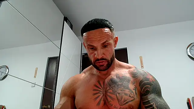 Snapshot of Magnificmuscles89 chatting on October 2025 03:51:02 PM Magnificmuscles89 online show from October 2025 03:51:02 PM