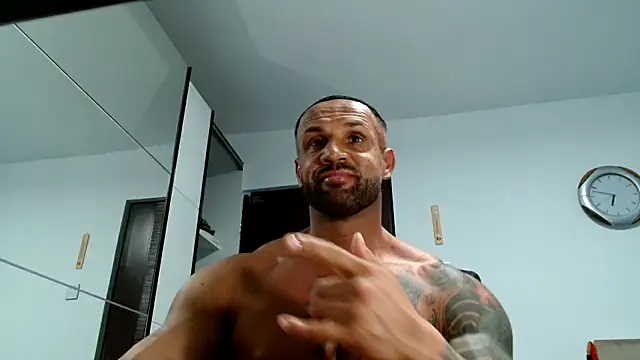 Snapshot of Magnificmuscles89 chatting on November 2025 04:50:01 PM Magnificmuscles89 online show from November 2025 04:50:01 PM