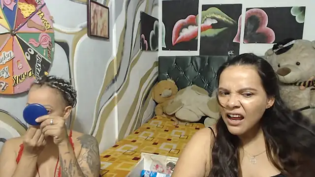 manzanahot9 online show from November 2025 10:48:02 AM