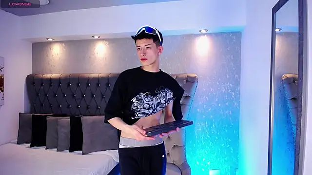 MaikCarver online show from January 2026 04:06:01 AM