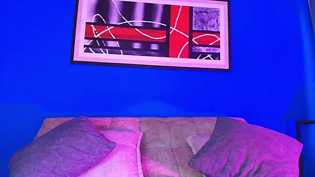 liccy hall online show from November 2025 11:43:02 AM