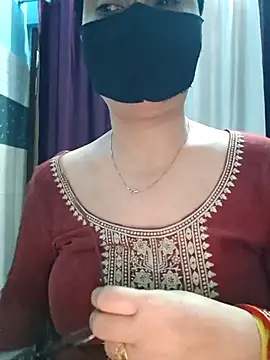 Snapshot of Aishwaryaa_69 chatting on October 2025 11:22:01 AM Aishwaryaa 69 online show from October 2025 11:22:01 AM