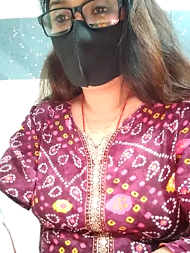 Snapshot of Aishwaryaa_69 chatting on November 2025 11:38:02 AM Aishwaryaa 69 online show from November 2025 11:38:02 AM