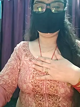 Snapshot of Aishwaryaa_69 chatting on November 2025 08:36:01 AM Aishwaryaa 69 online show from November 2025 08:36:01 AM