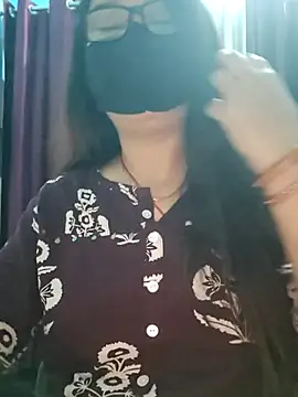 Snapshot of Aishwaryaa_69 chatting on November 2025 02:55:02 AM Aishwaryaa 69 online show from November 2025 02:55:02 AM