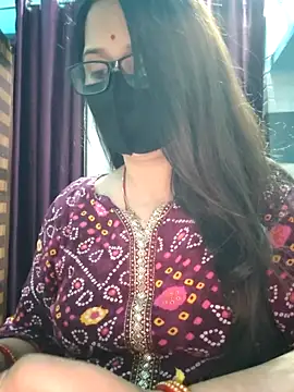 Snapshot of Aishwaryaa_69 chatting on November 2025 06:37:01 AM Aishwaryaa 69 online show from November 2025 06:37:01 AM