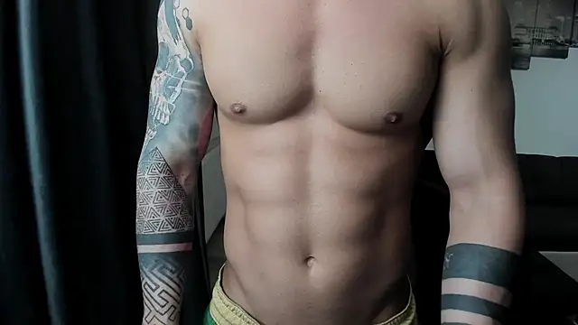 Snapshot of Richarddarell1 chatting on May 2026 04:50:01 AM Richarddarell1 online show from May 2026 04:50:01 AM