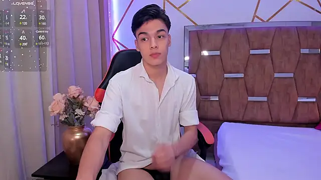 Gerony  online show from March 2025 05:33:02 AM