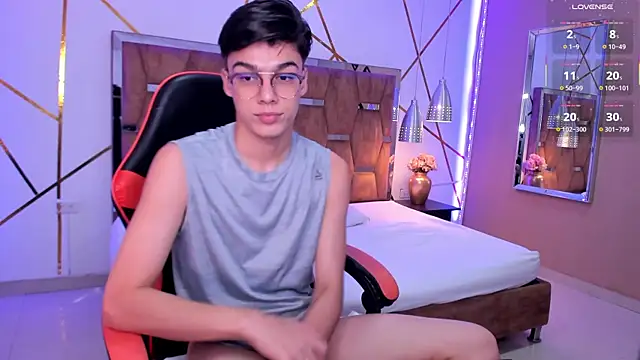 Gerony  online show from March 2025 05:38:02 AM