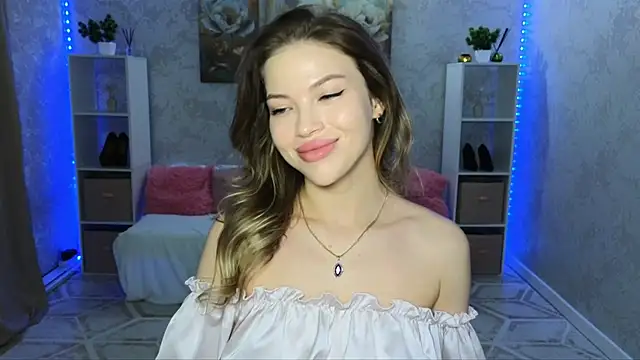 EmmyMills online show from July 2026 08:49:02 PM