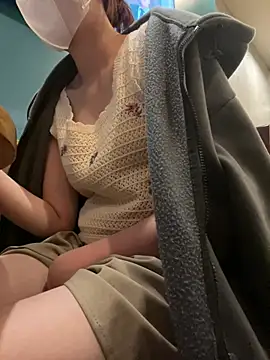 Snapshot of Lami_Mi chatting on February 2025 01:16:02 PM Lami Mi online show from February 2025 01:16:02 PM