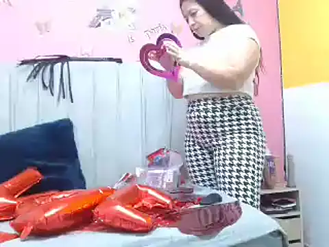 monickhot303av online show from February 2025 01:45:02 AM