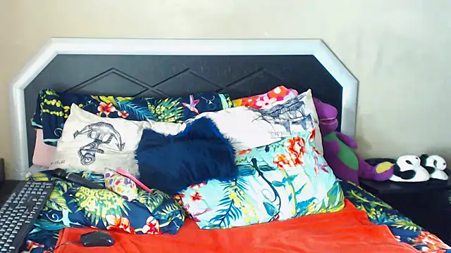 Bulkyyass online show from October 2025 05:29:02 AM