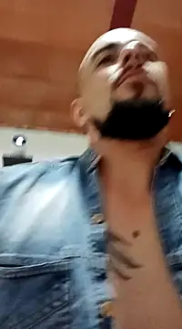 Snapshot of fire_menxxx001 chatting on February 2025 06:33:01 AM fire menxxx001 online show from February 2025 06:33:01 AM