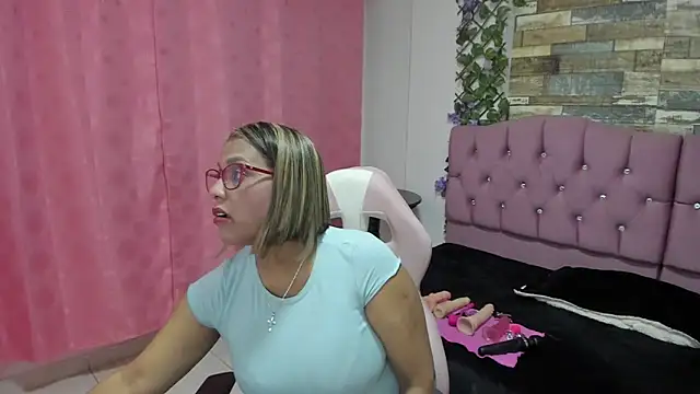 elizabeth mature23 online show from January 2025 01:14:01 PM