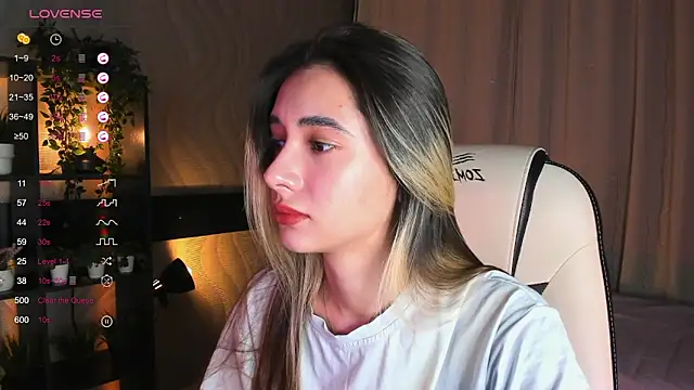 DarlaLike online show from December 2025 03:48:01 AM