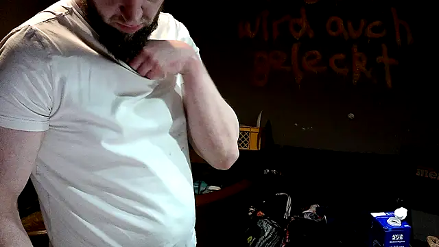 donhulio482 online show from March 2025 11:59:02 PM