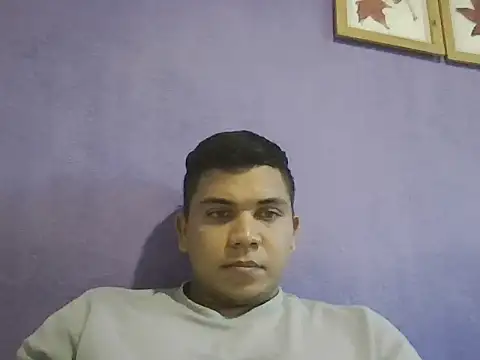 Snapshot of Eren_18 chatting on June 2026 09:25:02 PM Eren 18 online show from June 2026 09:25:02 PM