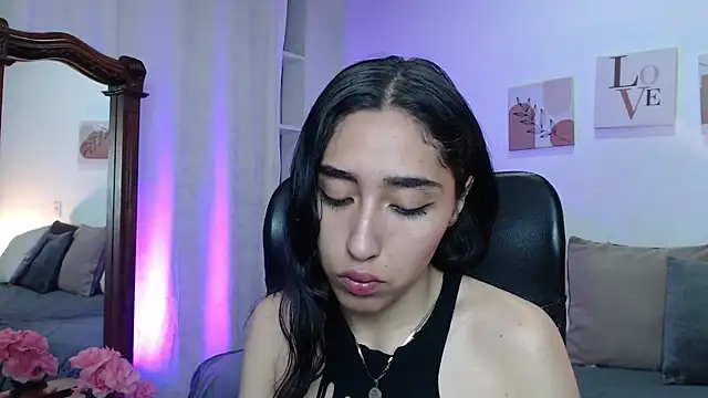 madisex s online show from October 2025 01:44:02 PM