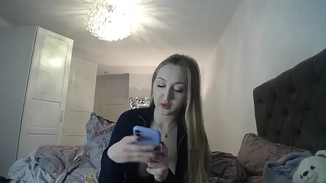 Ninadream2001 online show from March 2025 06:55:02 PM