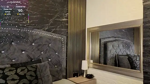 charlotte  G online show from January 2026 10:32:01 AM