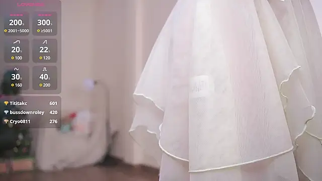 Miuzxc online show from December 2024 04:30:01 PM