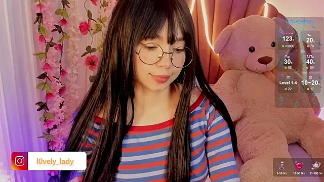 Snapshot of Lovely_celestte chatting on December 2024 01:25:01 AM Lovely celestte online show from December 2024 01:25:01 AM