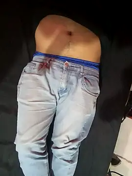 Snapshot of YoSoyLittleBoy chatting on October 2025 07:06:01 AM YoSoyLittleBoy online show from October 2025 07:06:01 AM