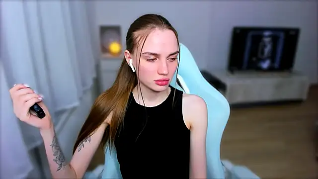 Snapshot of StellaLawless chatting on February 2025 11:03:02 PM StellaLawless online show from February 2025 11:03:02 PM