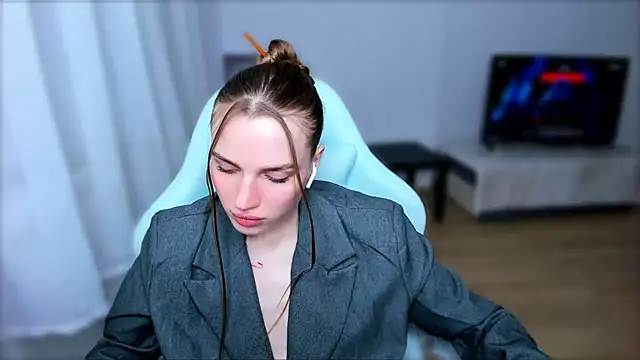 Snapshot of StellaLawless chatting on February 2025 11:54:02 PM StellaLawless online show from February 2025 11:54:02 PM